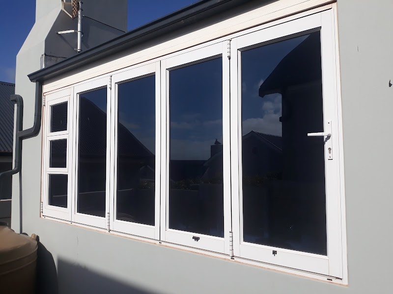 Sean's Car Audio And Window Tinting - Photo 2